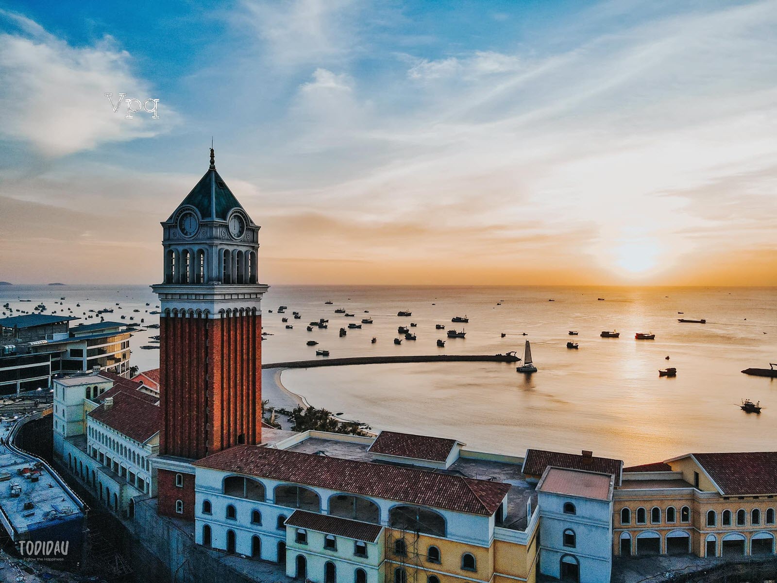 Check In tháp đồng hồ Venice Địa Trung Hải, Phú Quốc
