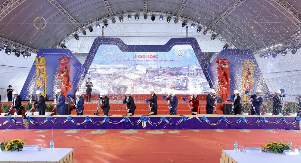 Lễ khởi công dự án Quần thể khu du lịch sinh thái, cáp treo Mẫu Sơn vào sáng ngày 20/5. Ảnh: Sun Group