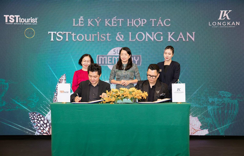 Lễ k&yacute; kết hợp t&aacute;c giữa TST Tourist v&agrave; Long Kan