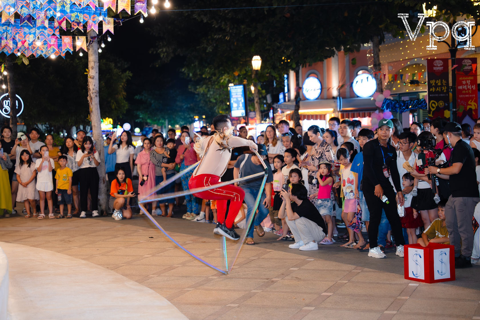 Vuifest H&agrave; Nam - Kh&ocirc;ng gian giải tr&iacute; về đ&ecirc;m ngay tại Sun Urban City