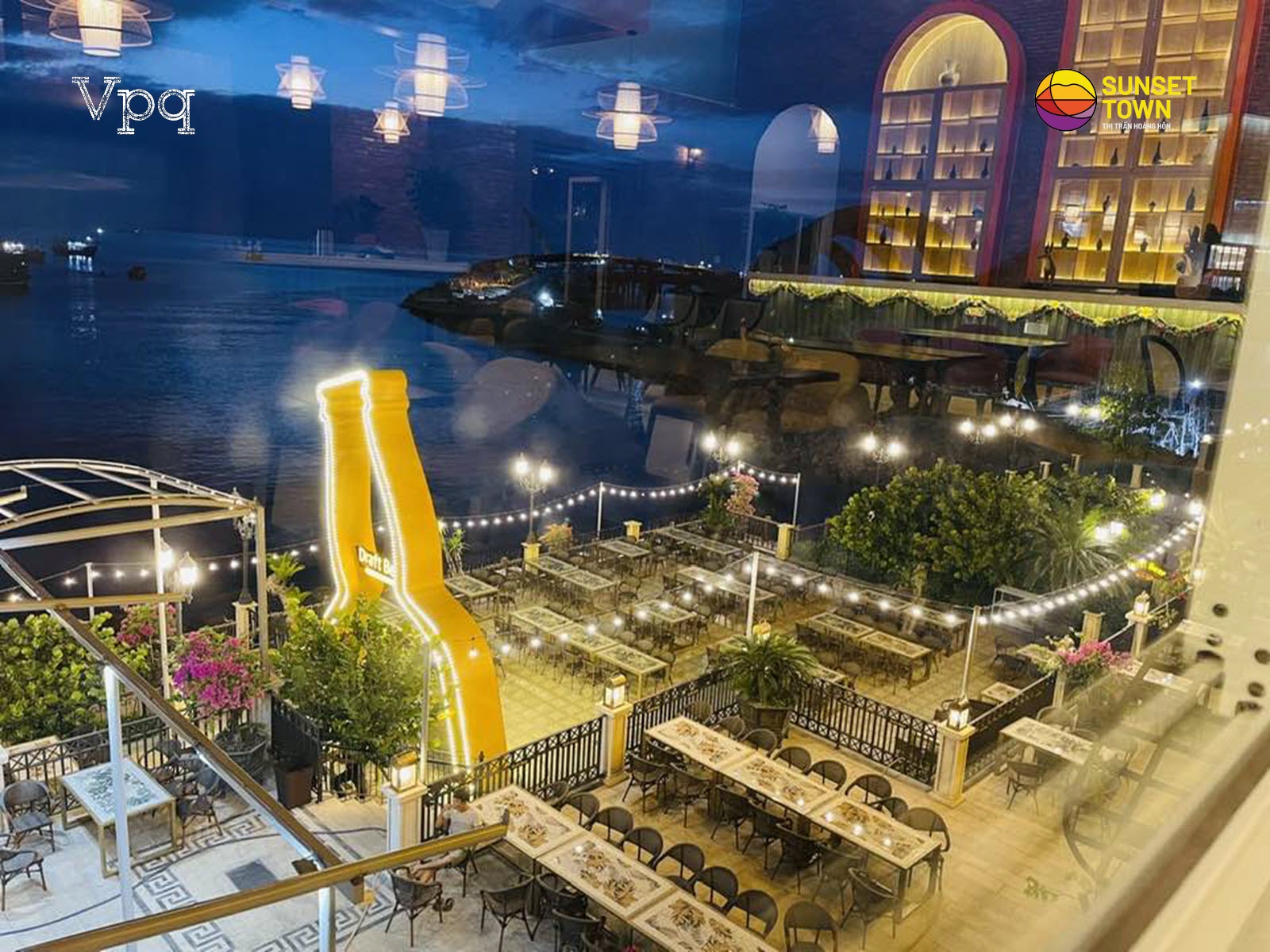 Draft Beer Địa Trung Hải sẽ cực chill khi m&agrave;n đ&ecirc;m bu&ocirc;ng xuống