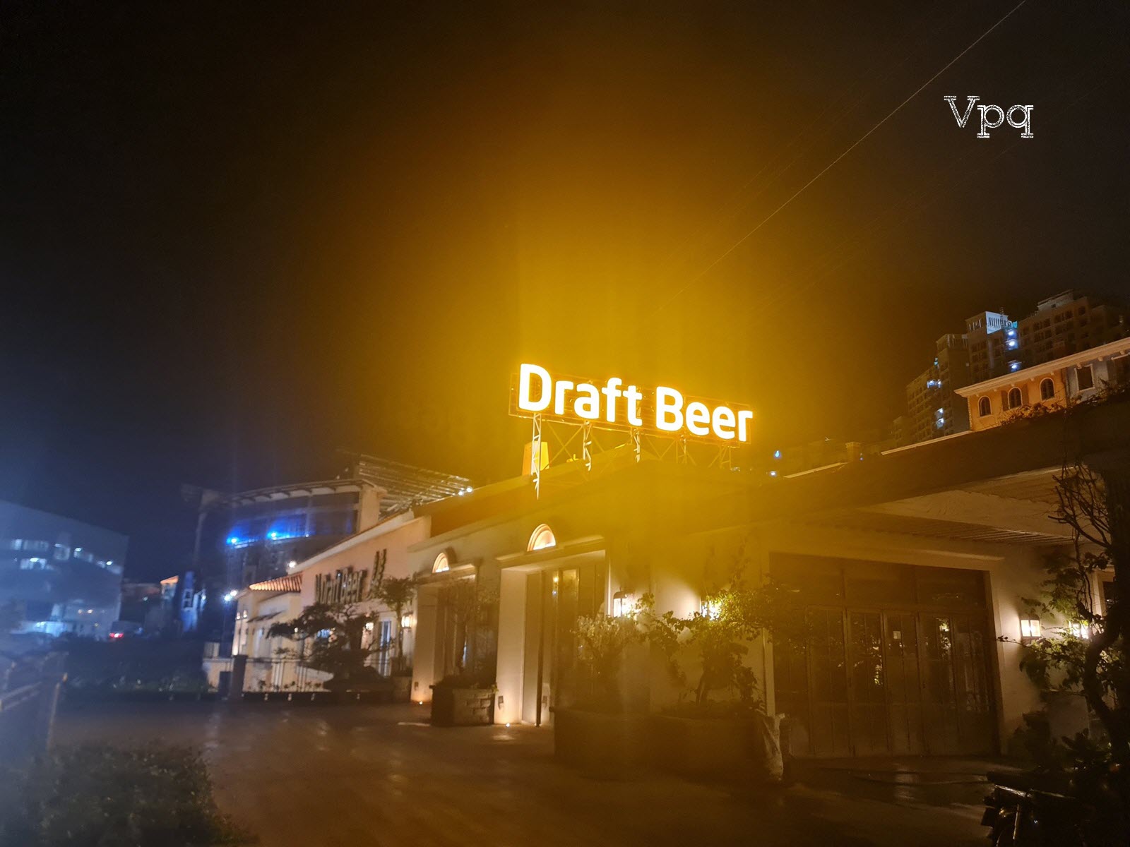 Draft Beer Địa Trung Hải Ph&uacute; Quốc đ&atilde; l&ecirc;n đ&egrave;n đ&oacute;n kh&aacute;ch