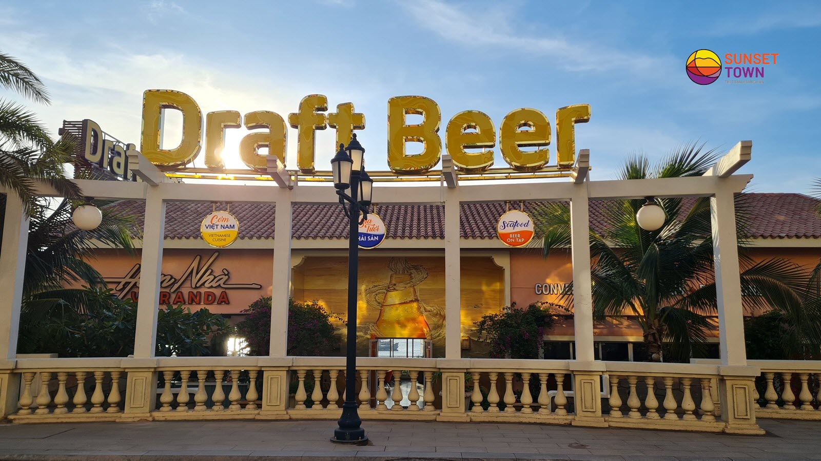 Draft Beer Địa Trung Hải, Sunset Town Ph&uacute; Quốc