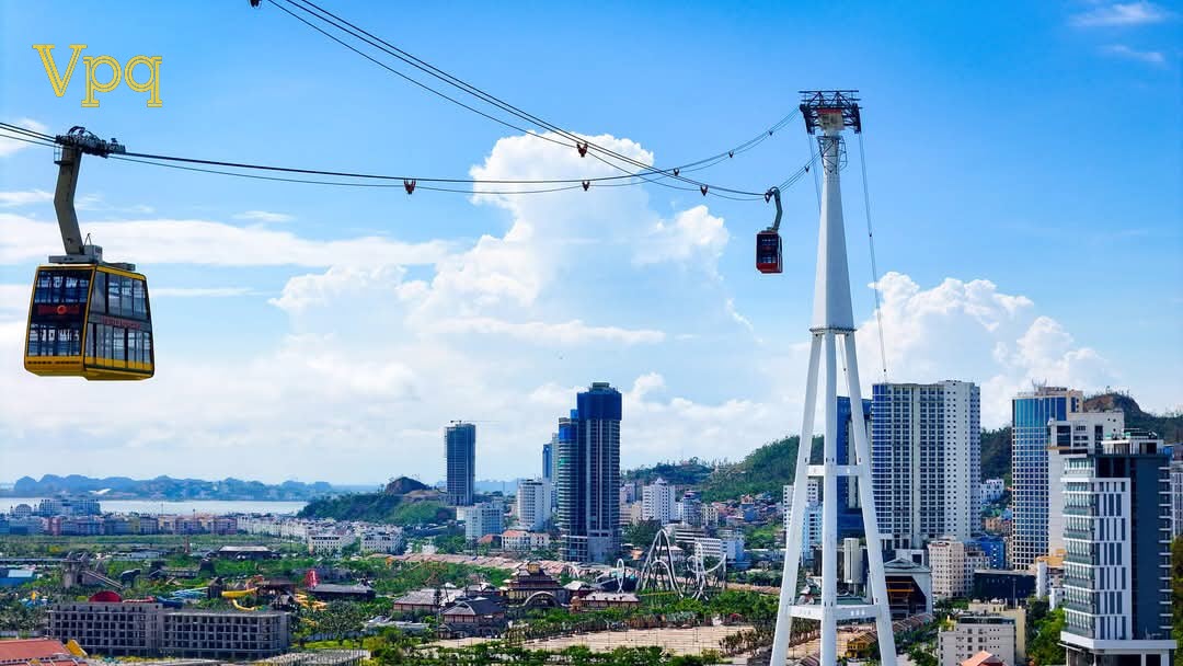 Trải nghiệm c&aacute;p treo nữ ho&agrave;ng Sun World Hạ Long