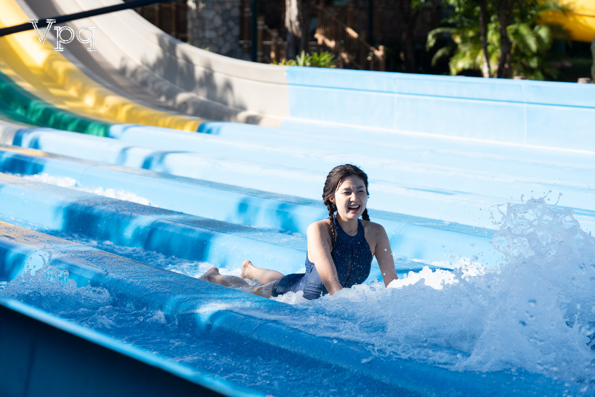 Trải nghiệm ván lượn siêu tốc tại công viên nước Aquatopia