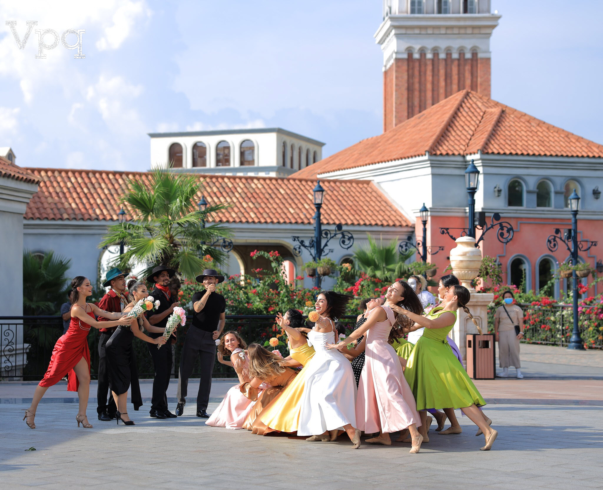 Hình ảnh nghệ sĩ tại Sunset Town
