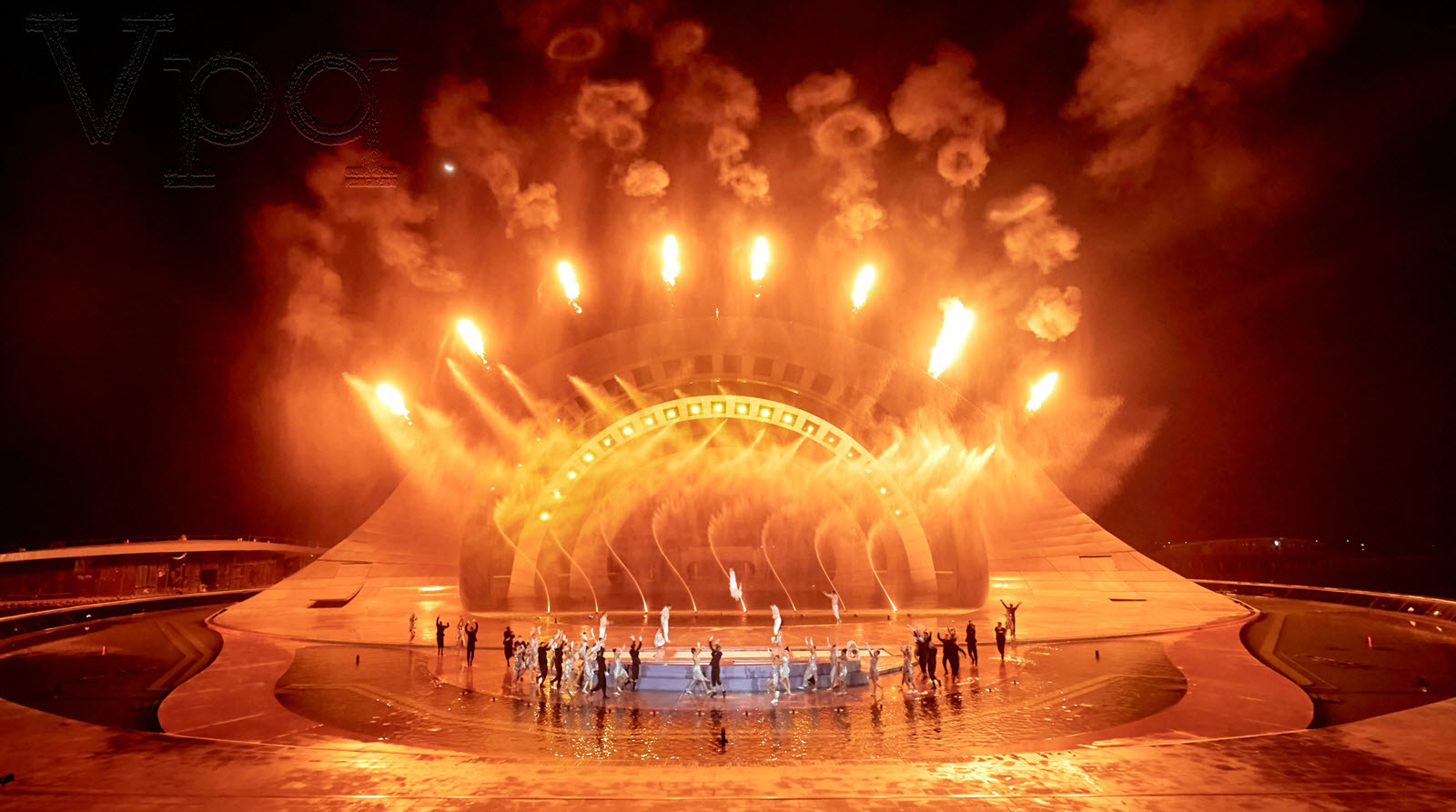 Hình ảnh các nghệ sĩ biểu diễn tại Kiss The Stars Show số đặc biệt
