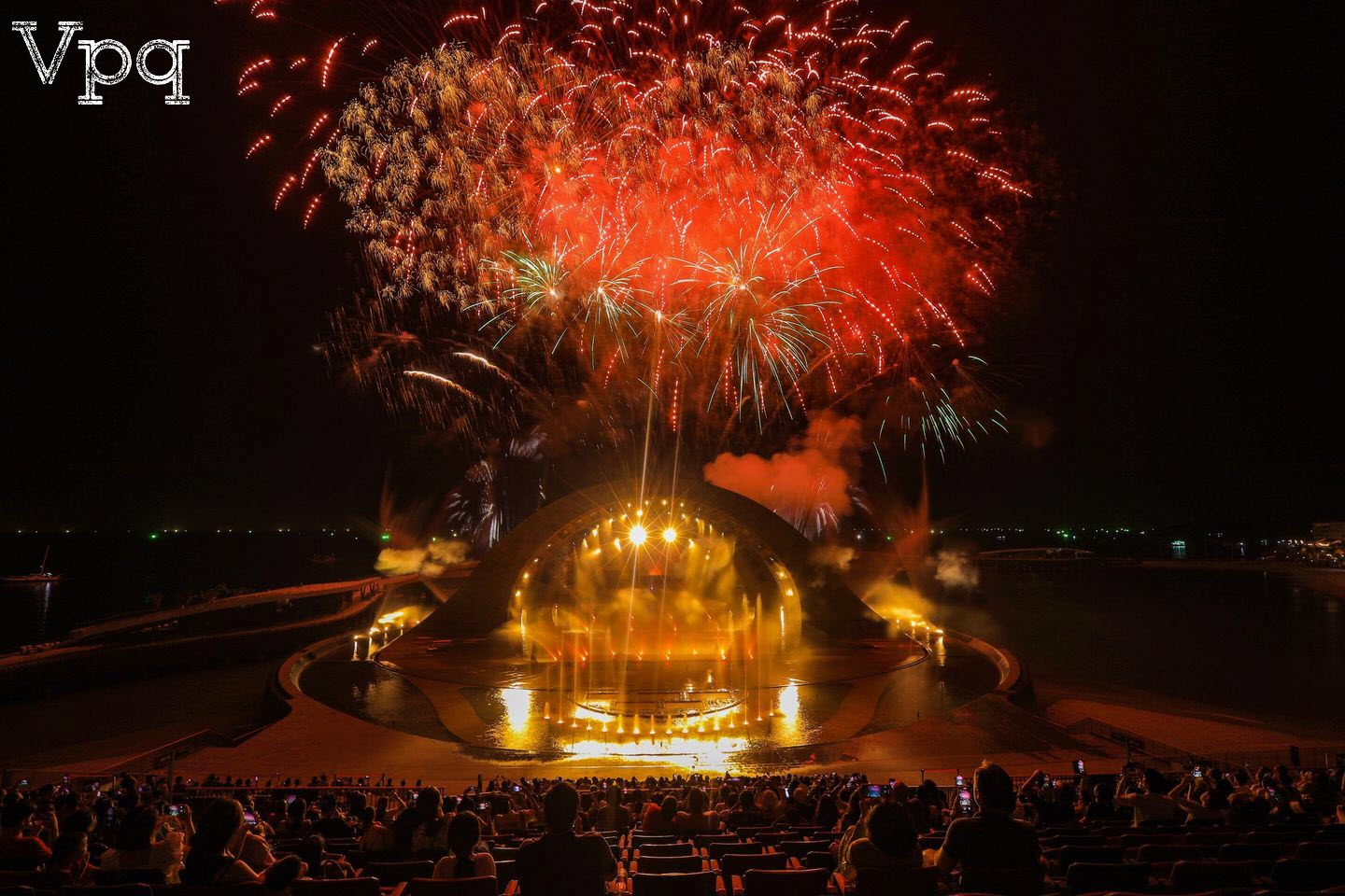 Pháo Hoa Kiss The Stars Show