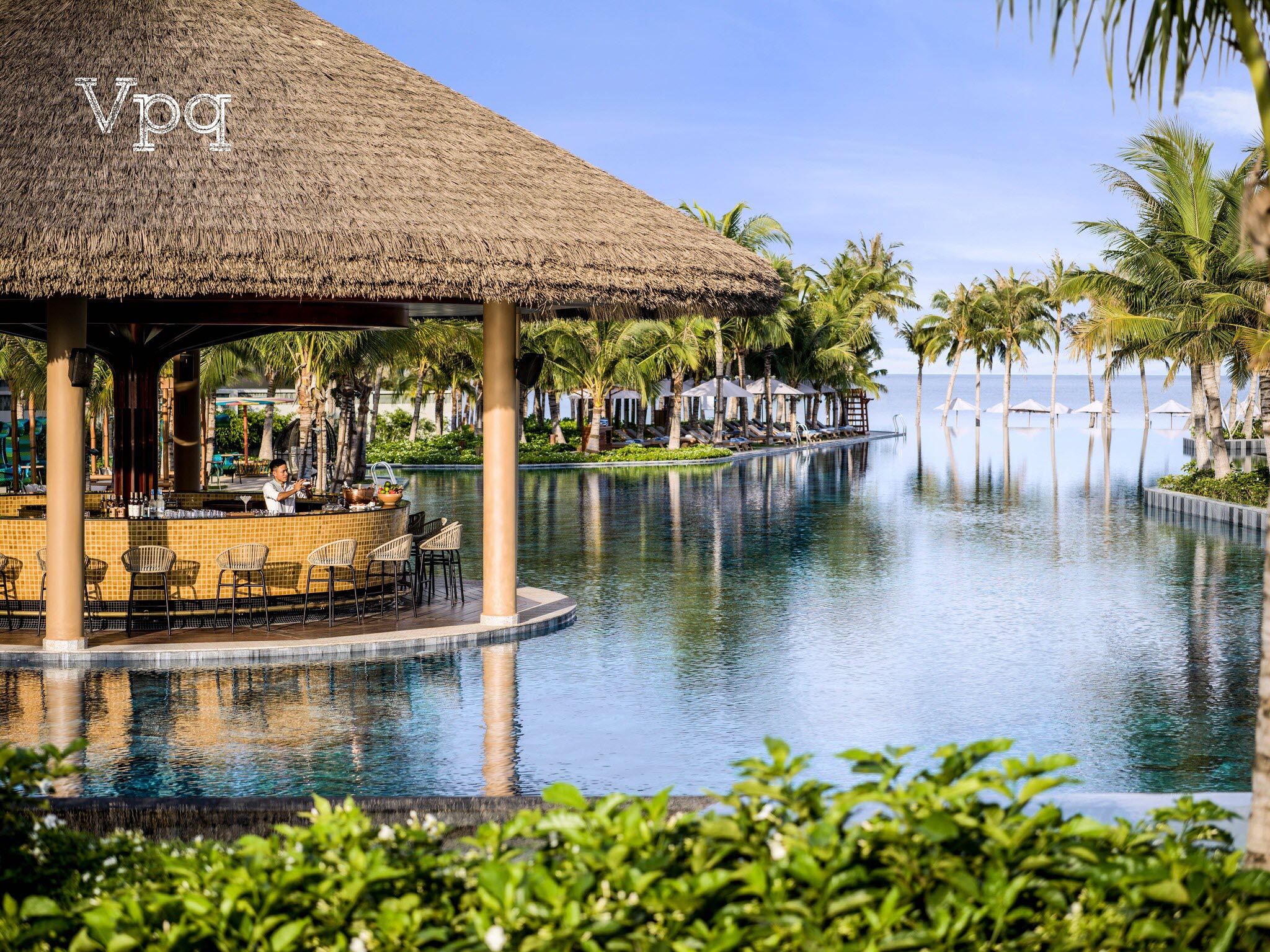 Pool Bar