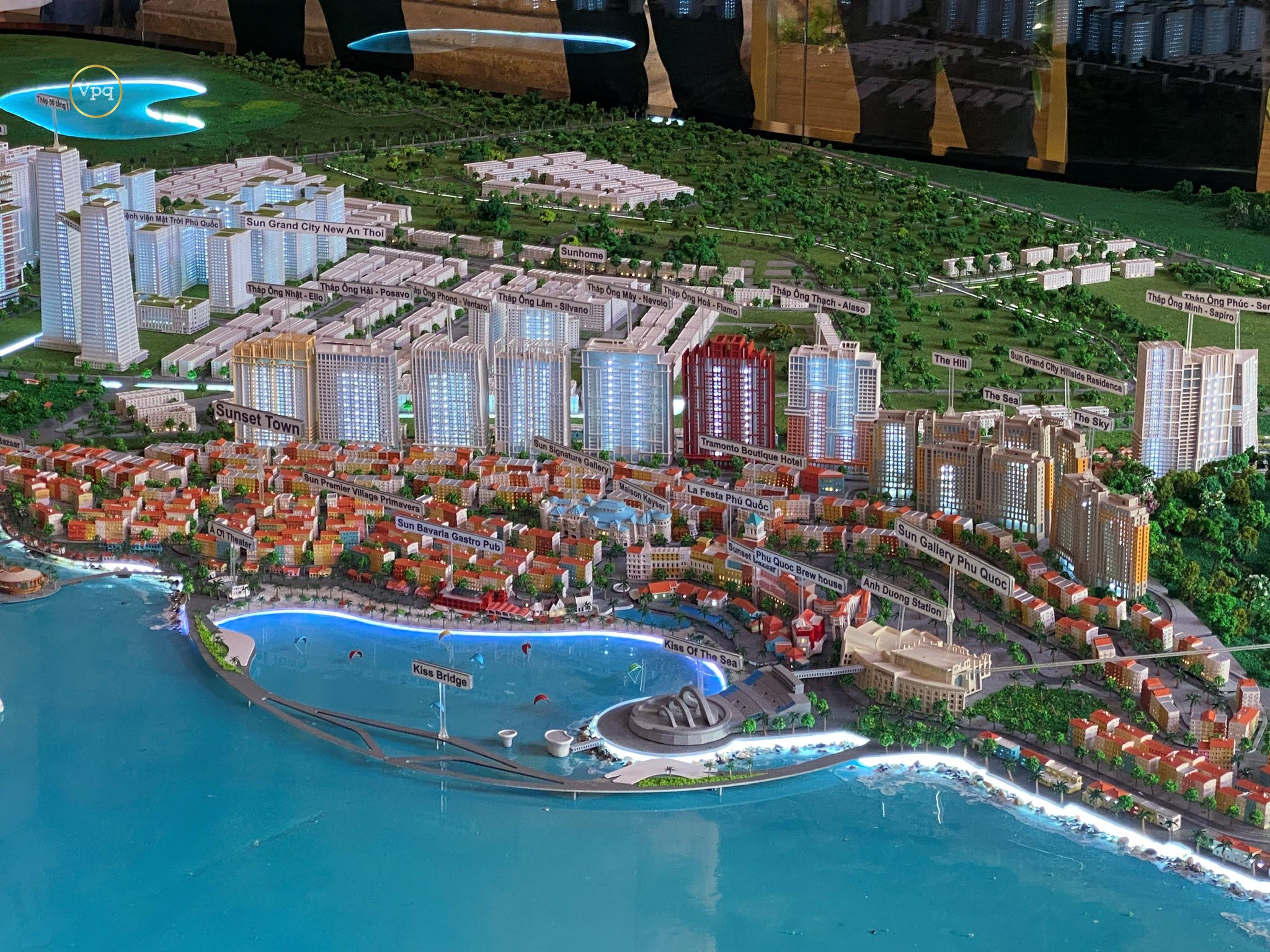 Những tòa căn hộ The Sunset nổi bật tại Sunset Town