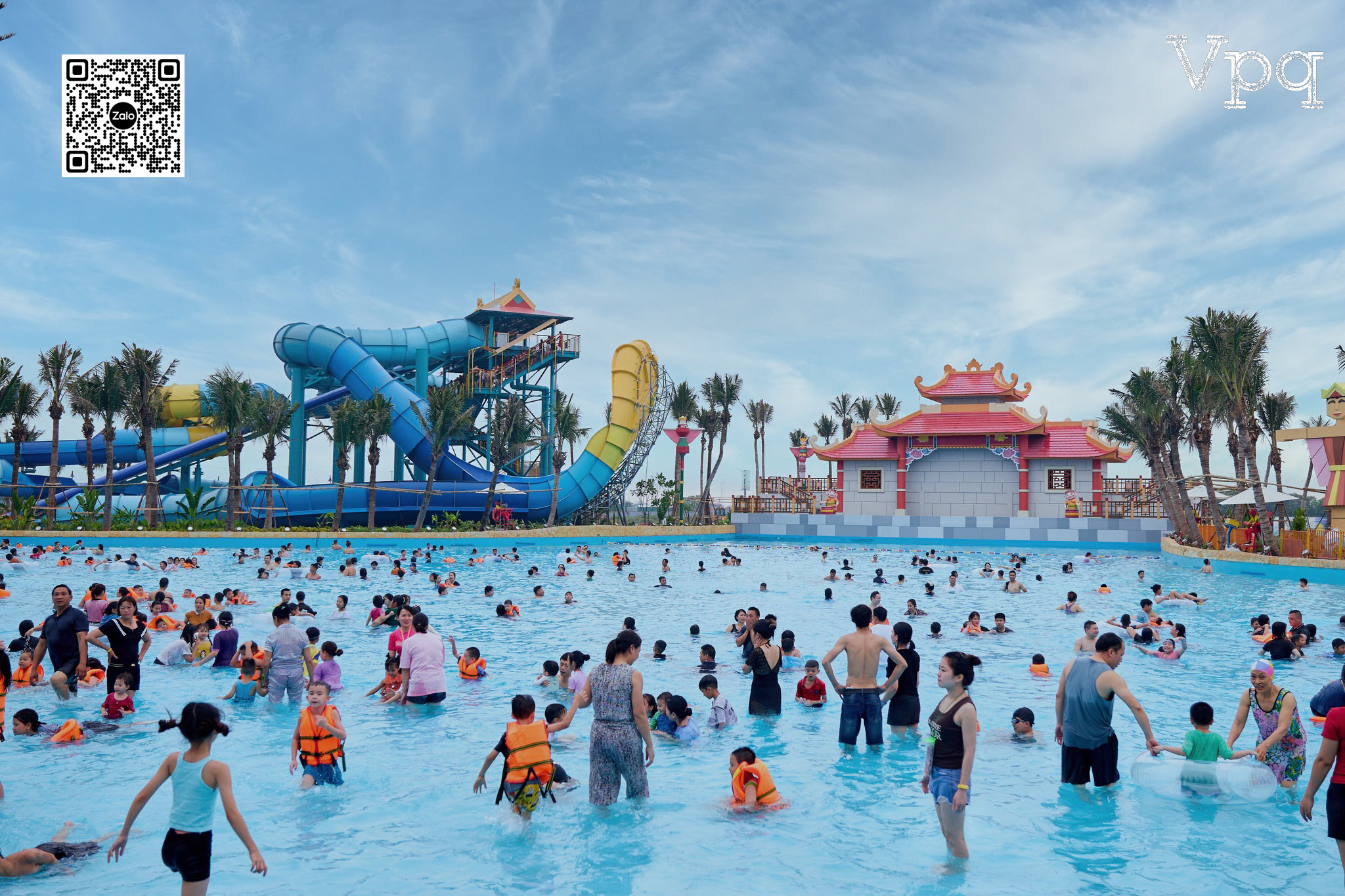 Bể tạo s&oacute;ng c&ocirc;ng vi&ecirc;n nước Sun World H&agrave; Nam