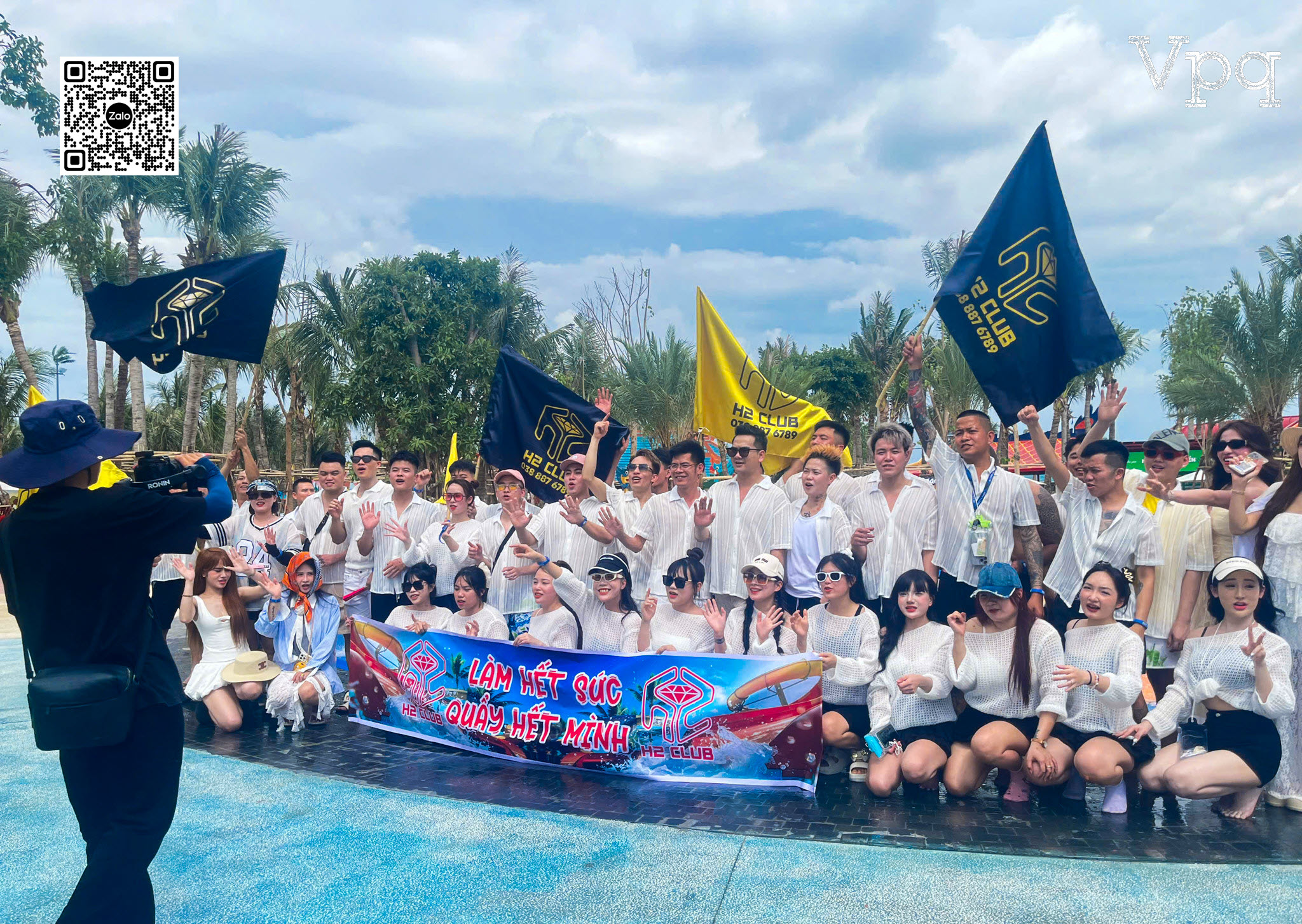 C&aacute;c bạn trẻ chụp h&igrave;nh tại Sun World H&agrave; Nam
