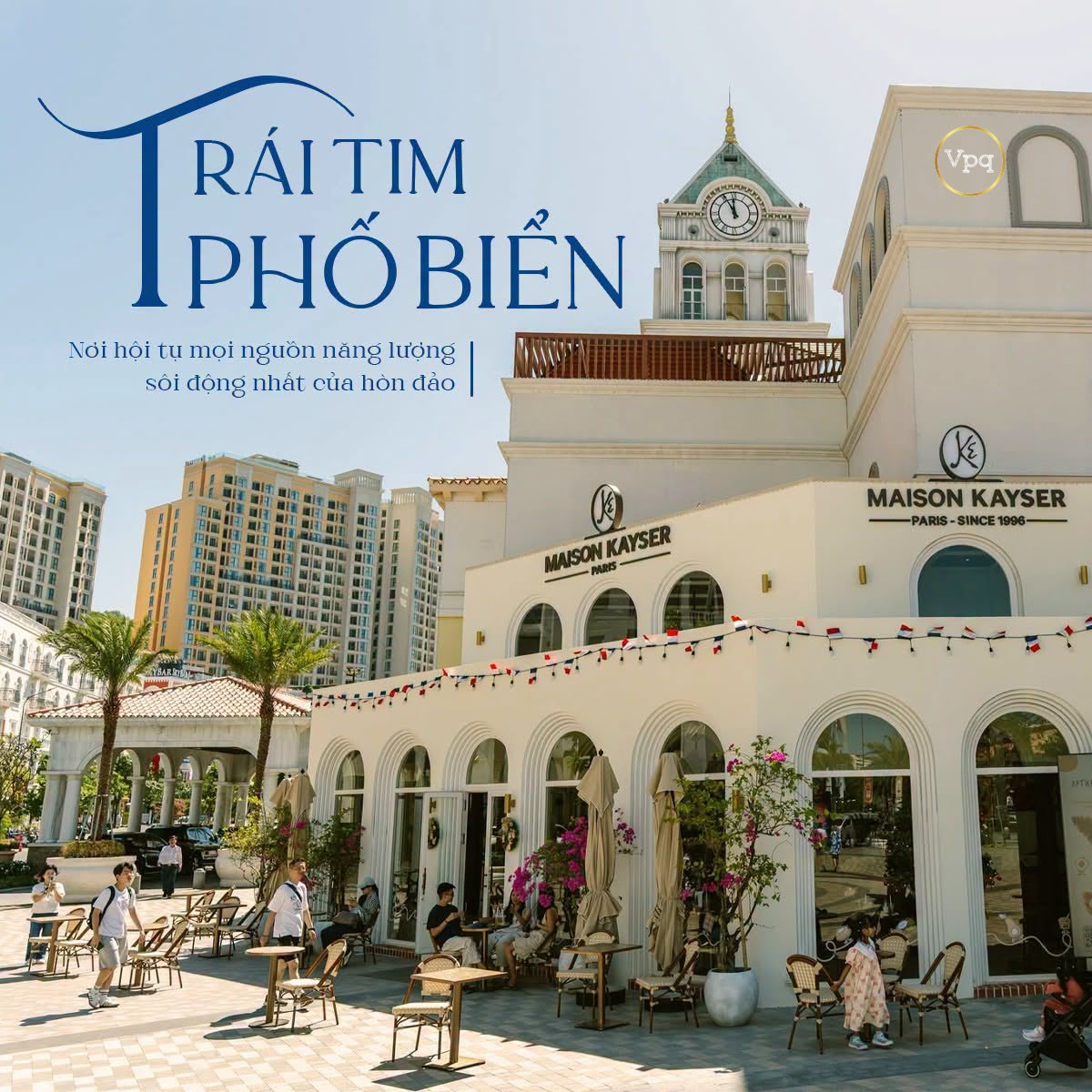 Tháp đồng hồ trái tim phố biển