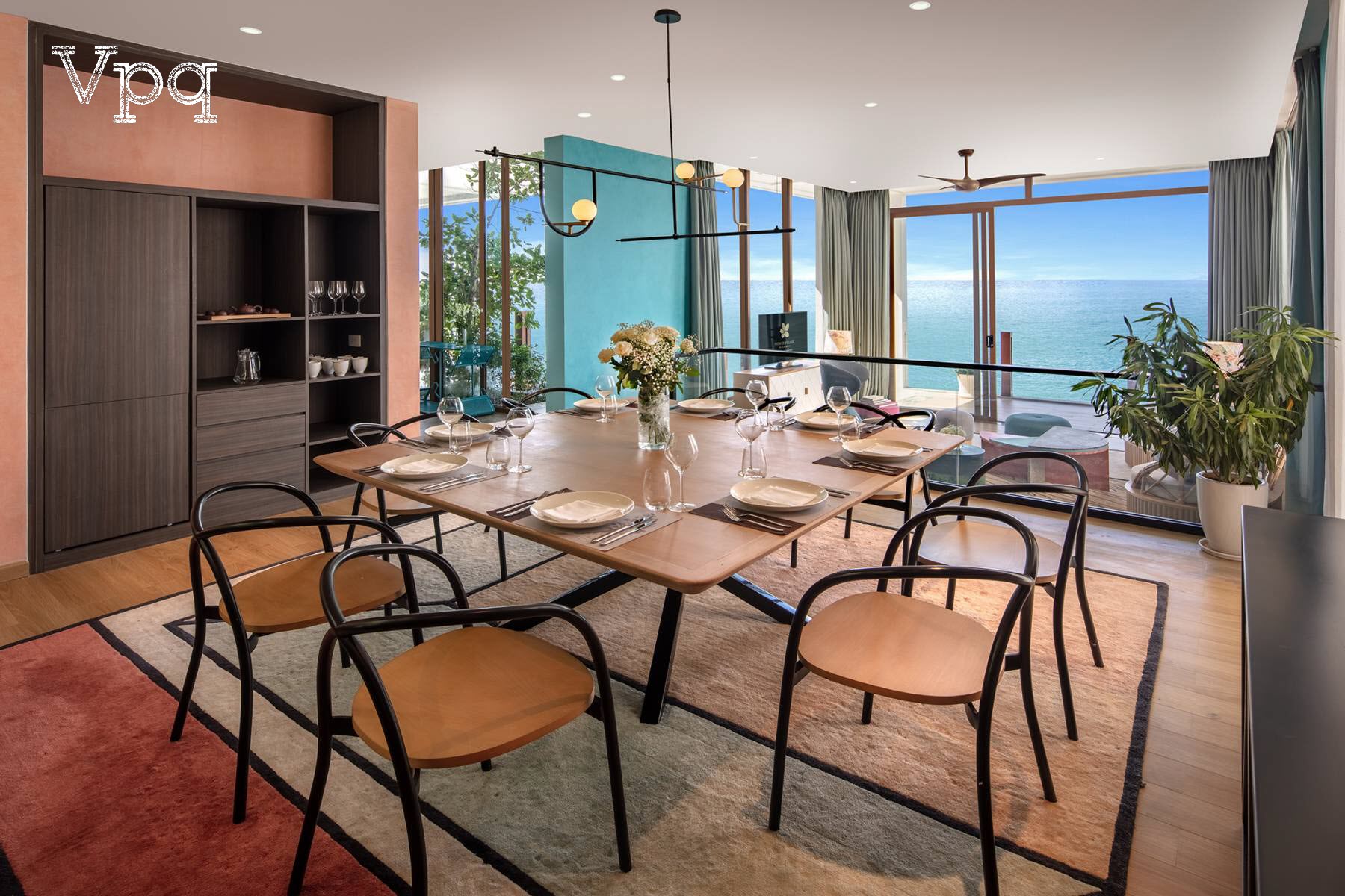 Phòng ăn biệt thự Eden Bay trên ghềnh đá