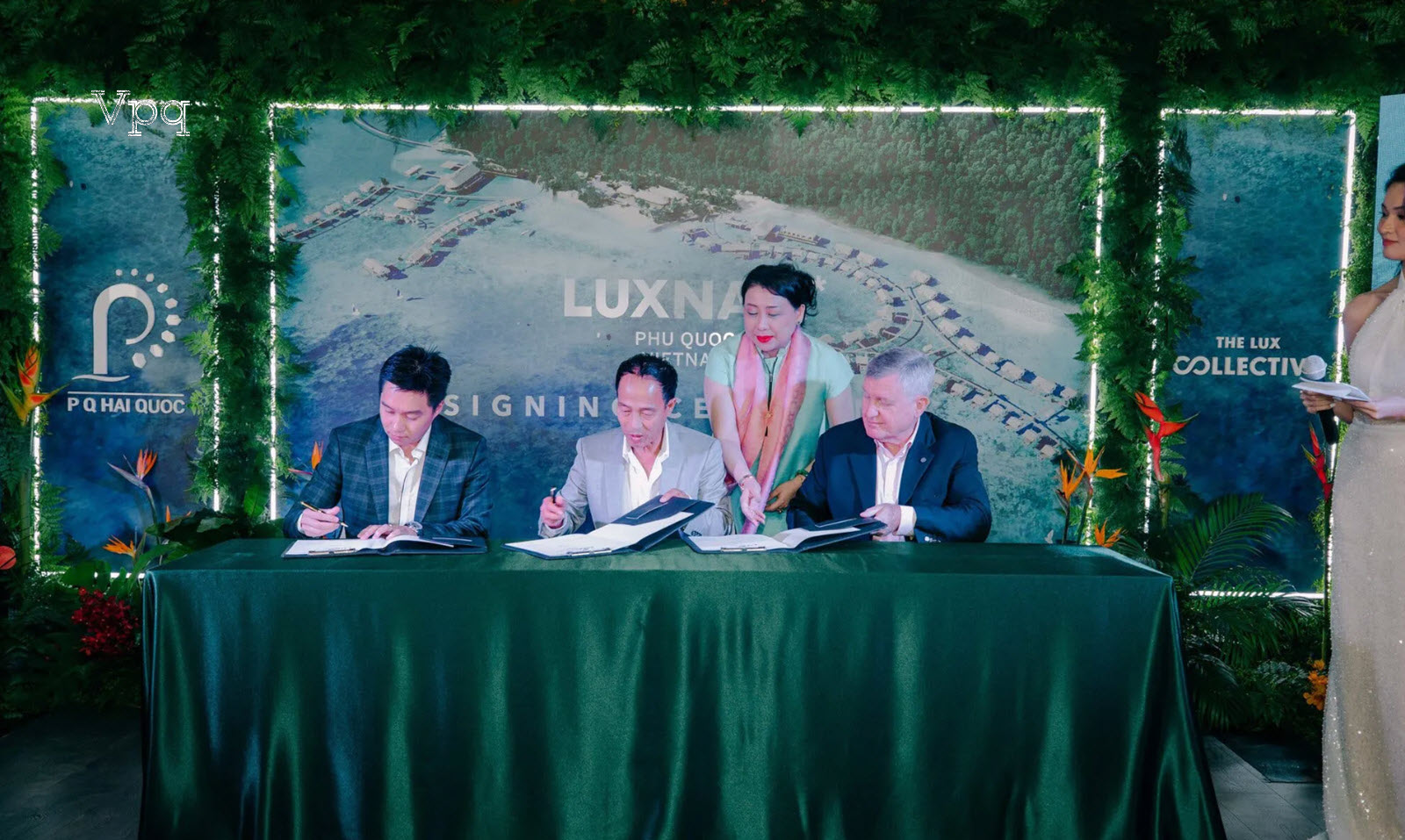 Lễ ký kết giữa P Q Hải Quốc và The Lux Collective