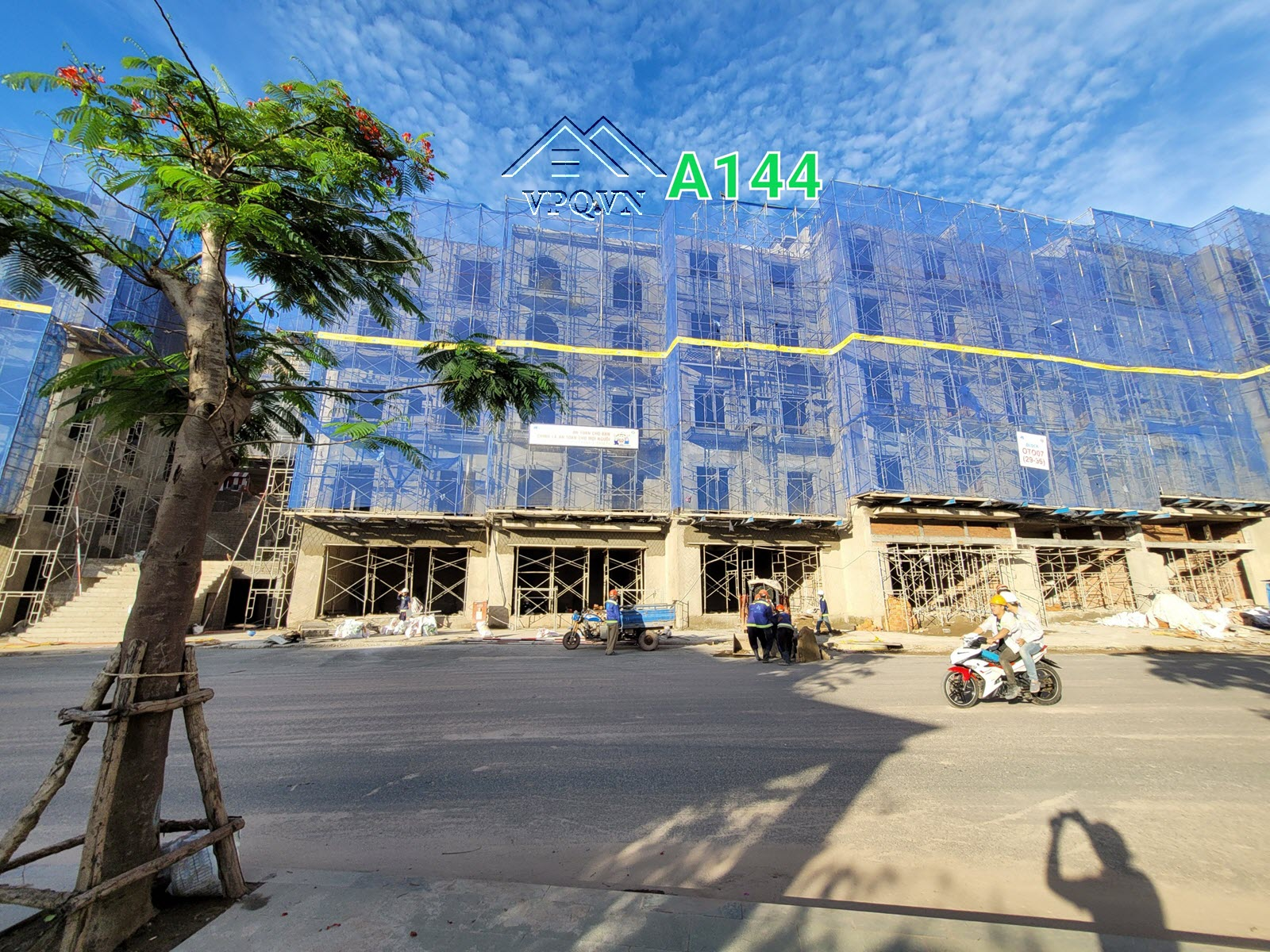 Mặt tiền đường Amalfi A144 Shophouse The Center