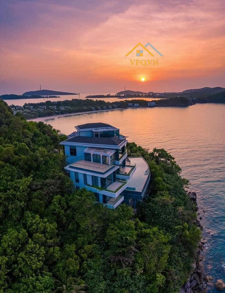 Khung h&igrave;nh ấn tượng cho những cảm x&uacute;c thăng hoa. C&ugrave;ng 𝐏𝐫𝐞𝐦𝐢𝐞𝐫 𝐕𝐢𝐥𝐥𝐚𝐠𝐞 𝐏𝐡𝐮 𝐐𝐮𝐨𝐜 chờ đ&oacute;n những điều tốt đẹp ở ph&iacute;a trước!