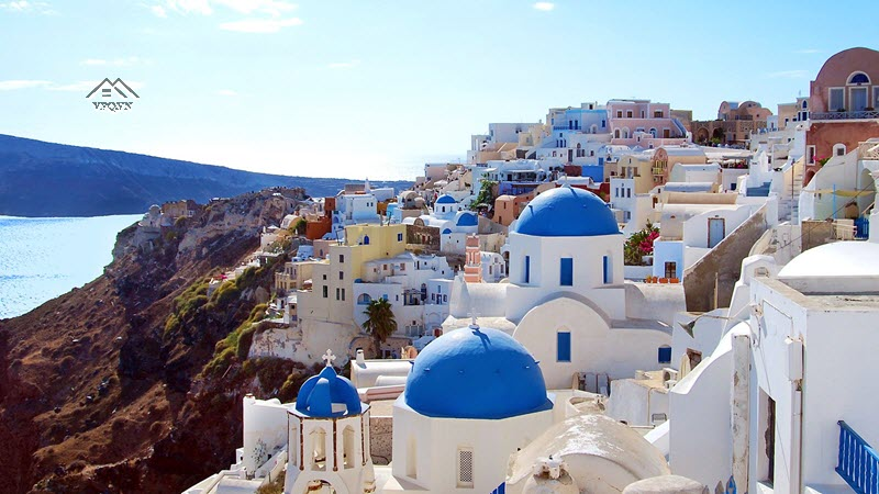 Santorini - Thiên đường của những kẻ mộng mơ