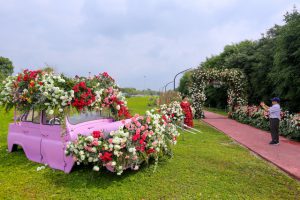 Những con đường ngập đầy hoa tại khu đô thị Ecopark
