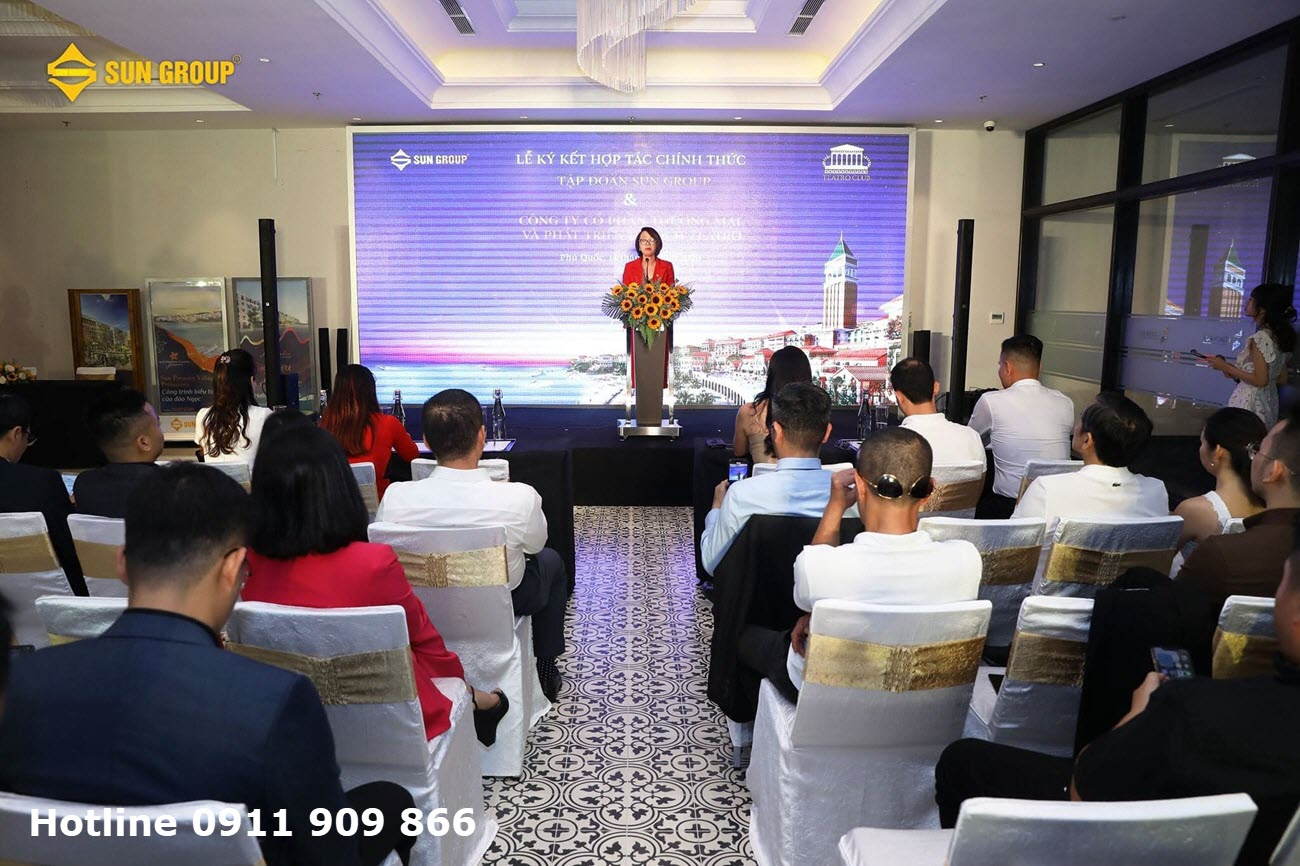Ký kết Teatro Club Phú Quốc
