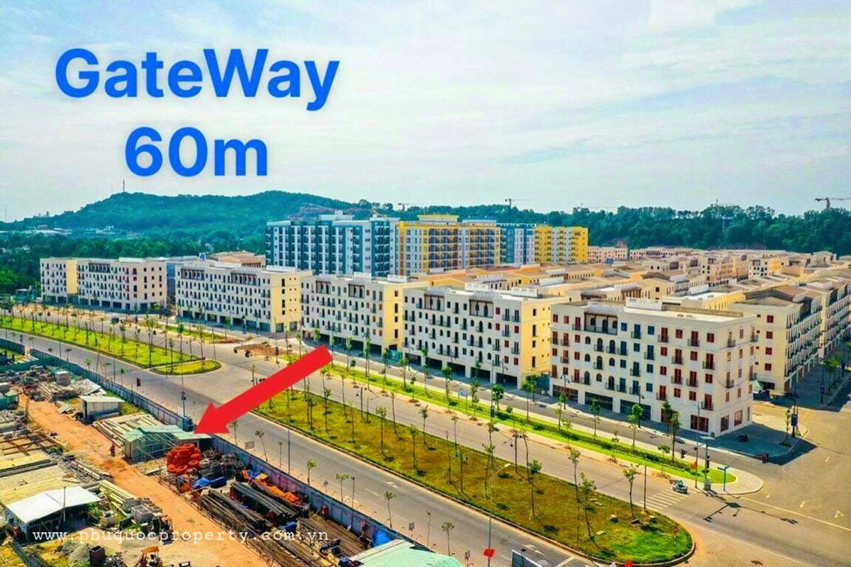 Vị trí Shophouse Gateway vừa nằm trên cao tốc lưu thông chính của Phú Quốc, gần ngay biển.
